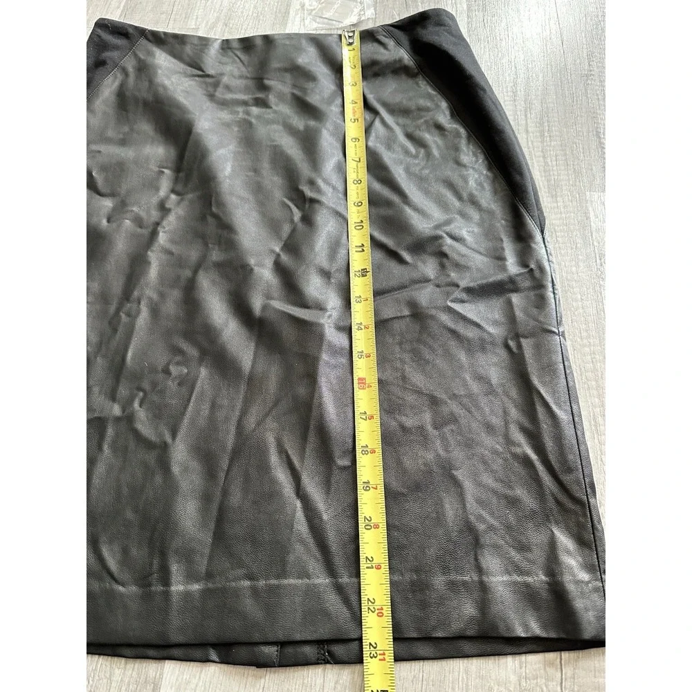 Chico's Skirt Size 1.5 US 8 Reg Black Faux Leather Cody Panel Pencil Skirt Slit‎